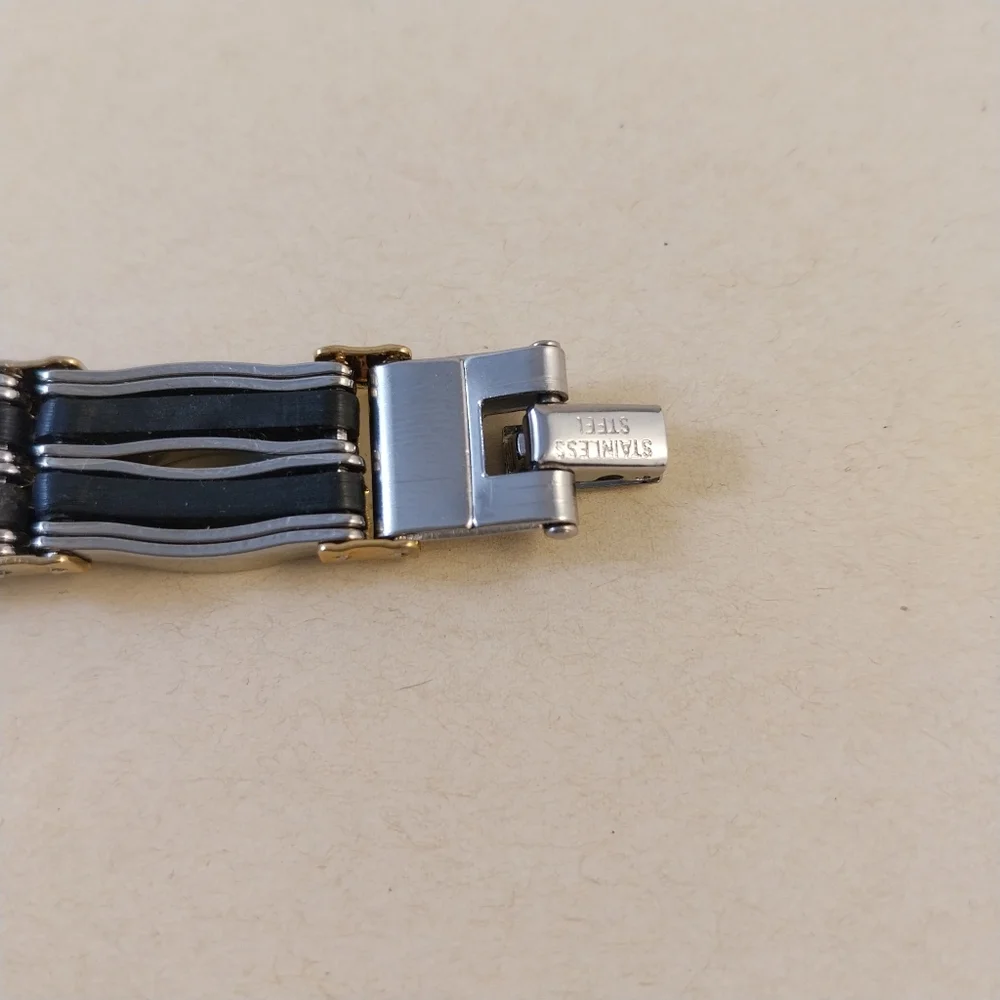 Elegant Two-Tone Men's Bracelet - Picture 8 of 10